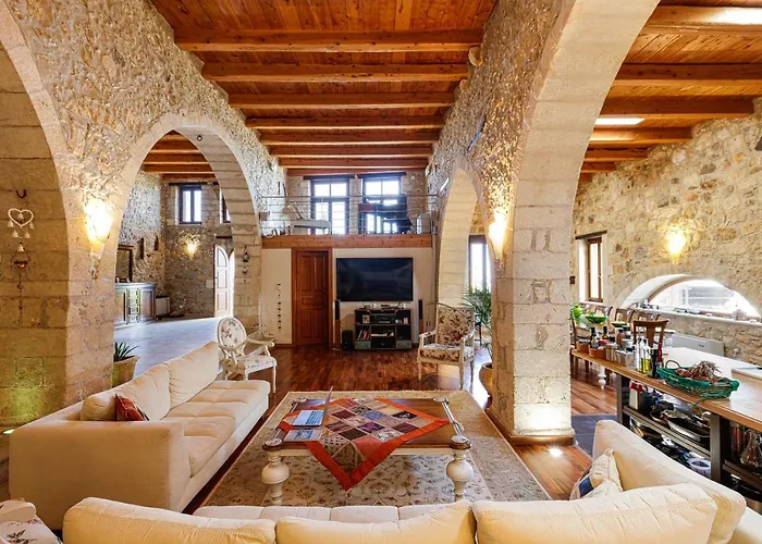 Candice - Luxurious And Historic With Sea View Villa Rethimnon