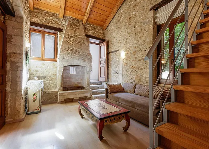 Villa Candice - Luxurious And Historic With Sea View *