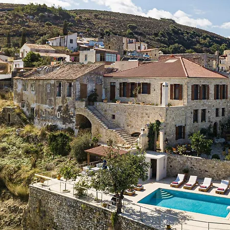 Candice, Luxurious Historic With Sea View Willa