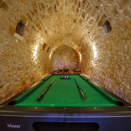 Candice, Luxurious Historic With Sea View Rethymno