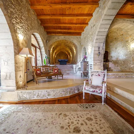 Candice, Luxurious Historic With Sea View By Rentado *