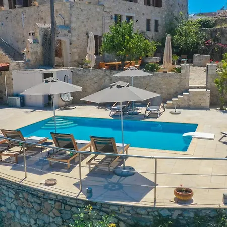 Candice, Luxurious Historic With Sea View