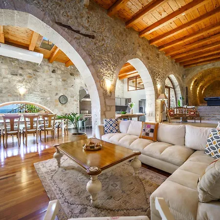 Villa Candice, Luxurious Historic With Sea View *