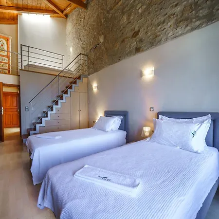 Villa Candice, Luxurious Historic With Sea View By Rentado *