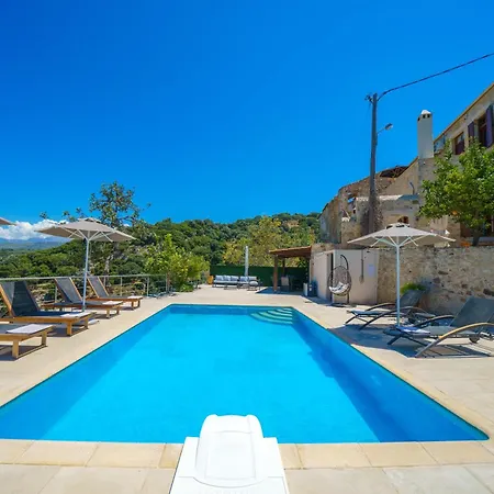 Villa Candice, Luxurious Historic With Sea View By Rentado