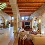 Candice - Luxurious And Historic With Sea View فيلة ريثيمنو
