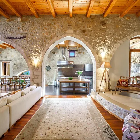 Candice, Luxurious Historic With Sea View By Rentado * העיירה רתימנו