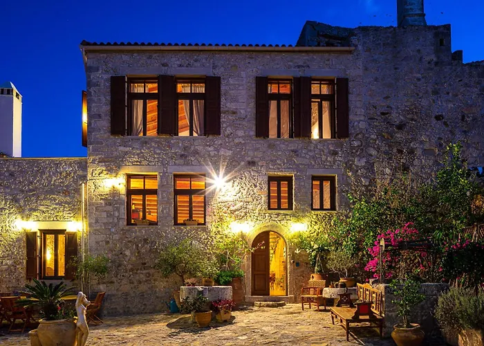 Villa Candice - Luxurious And Historic With Sea View Rétino